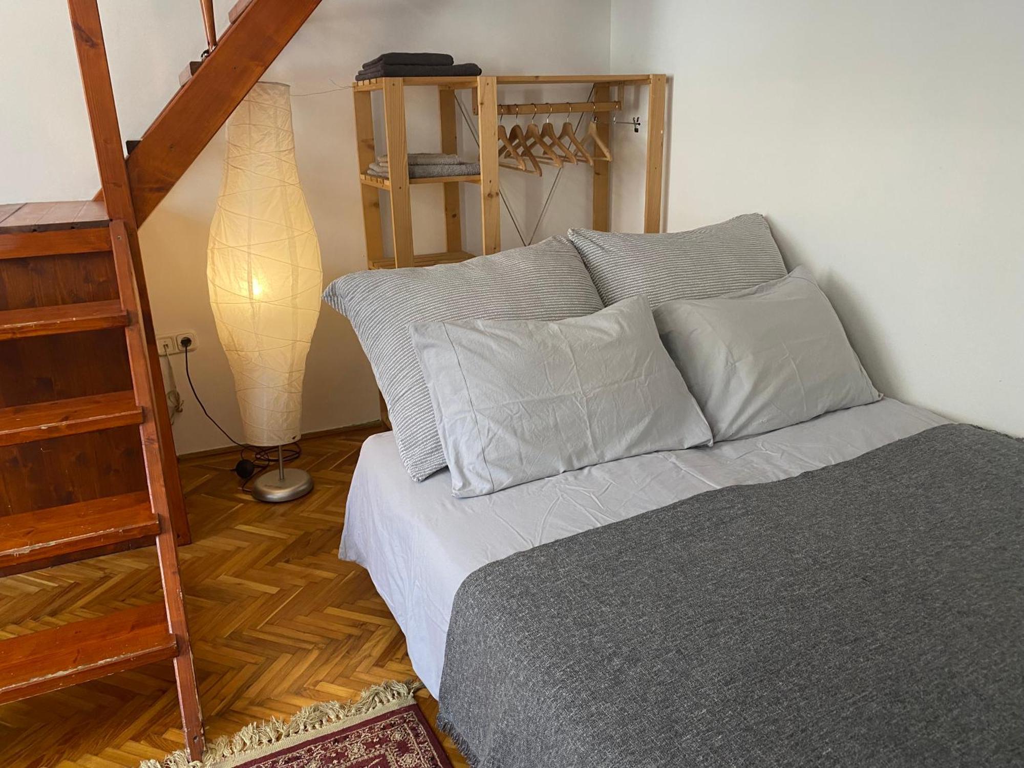 Oasis One Bedroom For Renting *